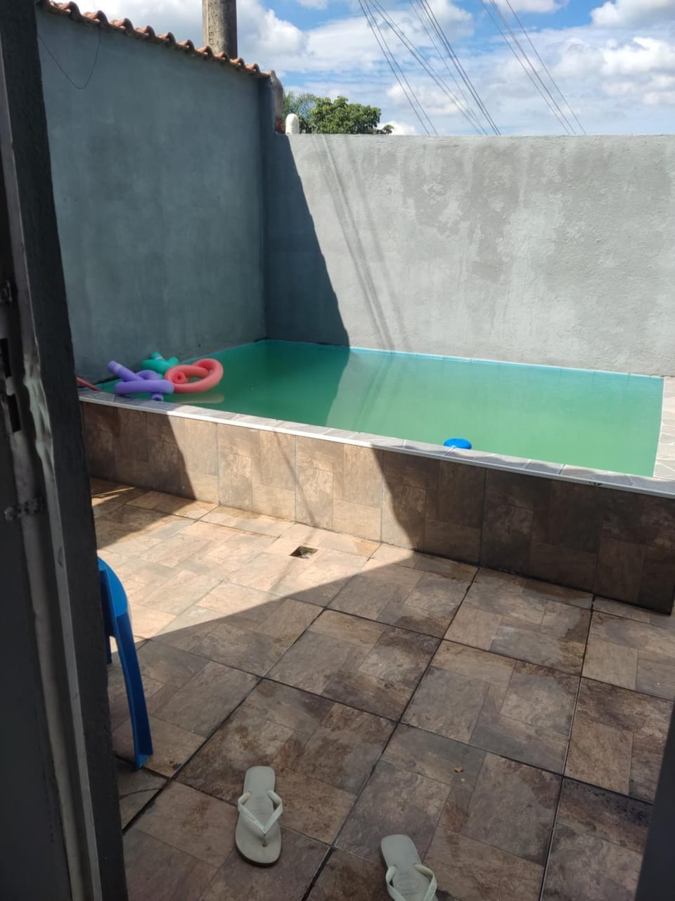 Swimming pool, Swimming pool