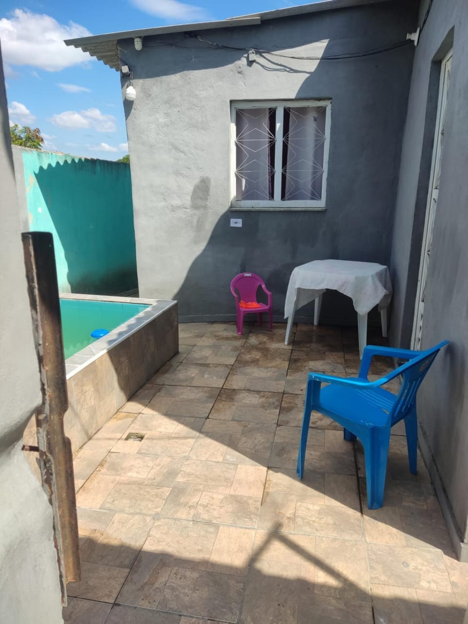 Swimming pool