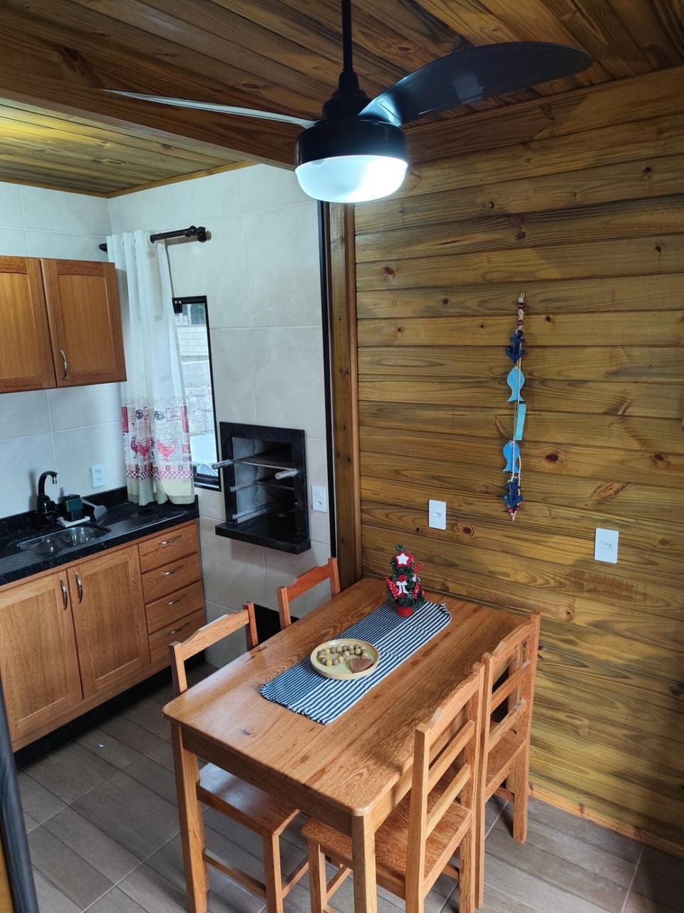 BBQ facilities, Kitchen or kitchenette, Dining area