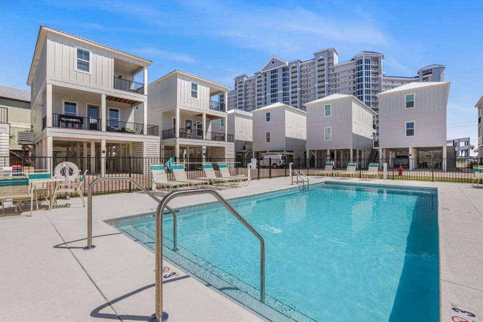 Whimsical Way 4 beds 4 baths NEW near Beach House in Gulf Shores