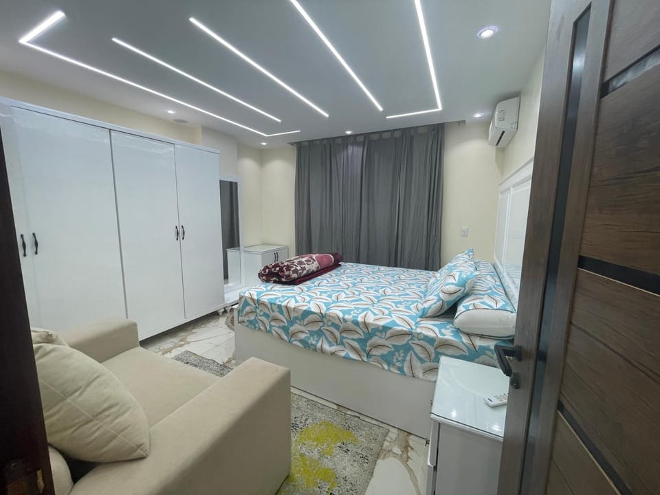 Elite pyramid Apartment in Egypt