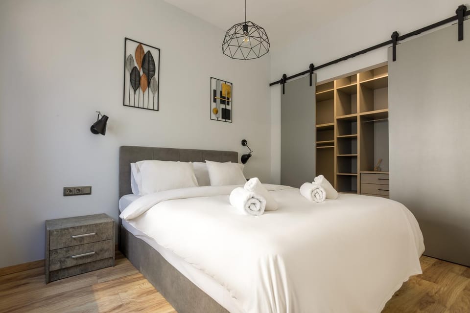 Bed, Photo of the whole room, Bedroom, towels, wardrobe