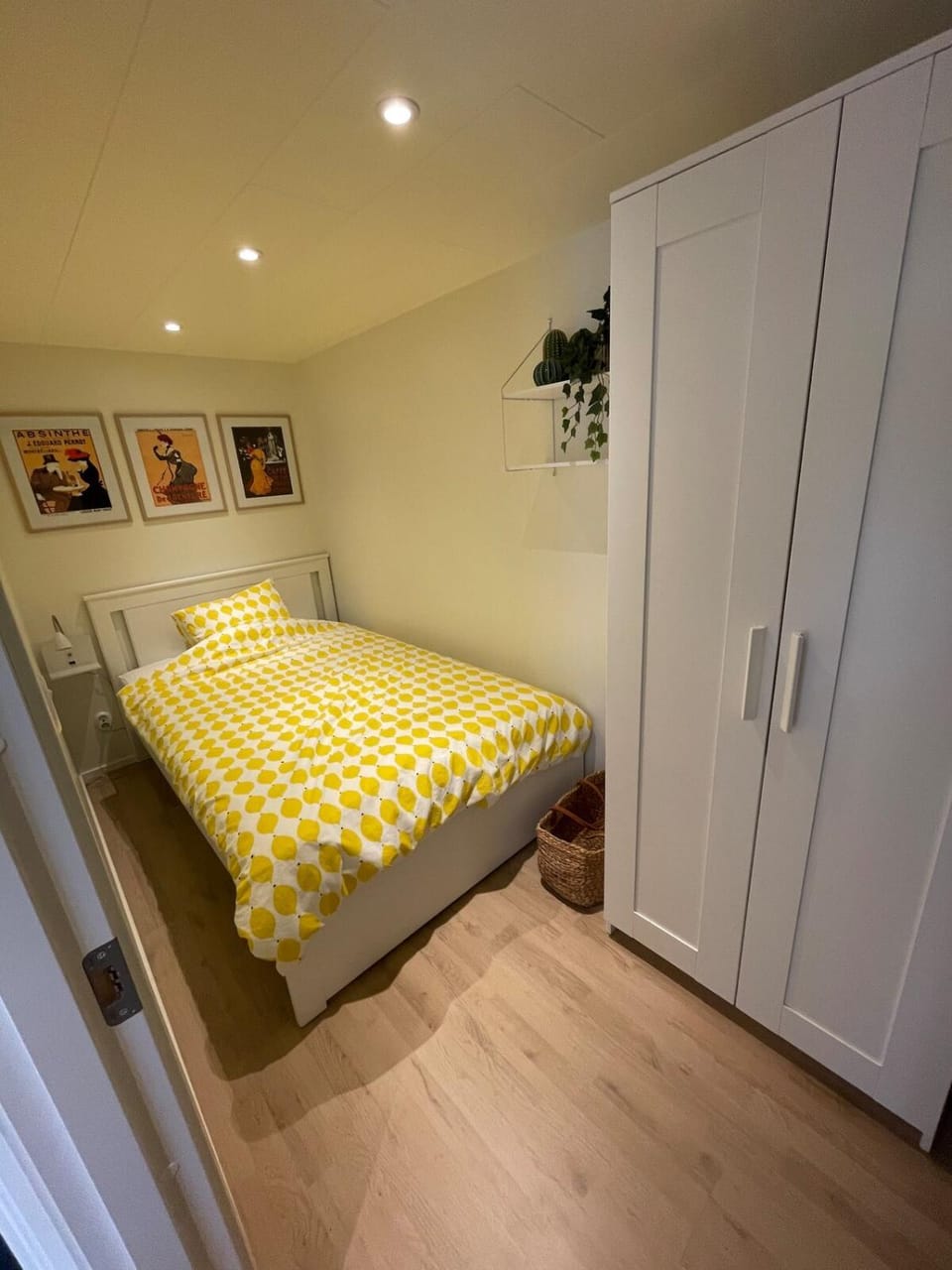 Bed, Bedroom, wardrobe