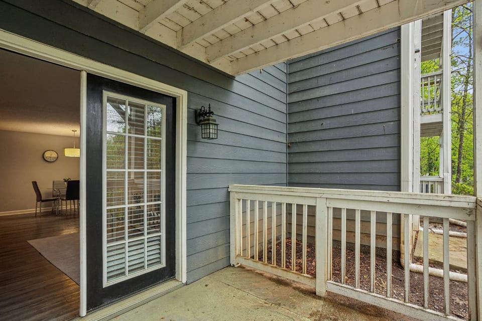 Crest at East Cobb 1832A I Spacious 1Bd 1 Bth Apartment in Marietta