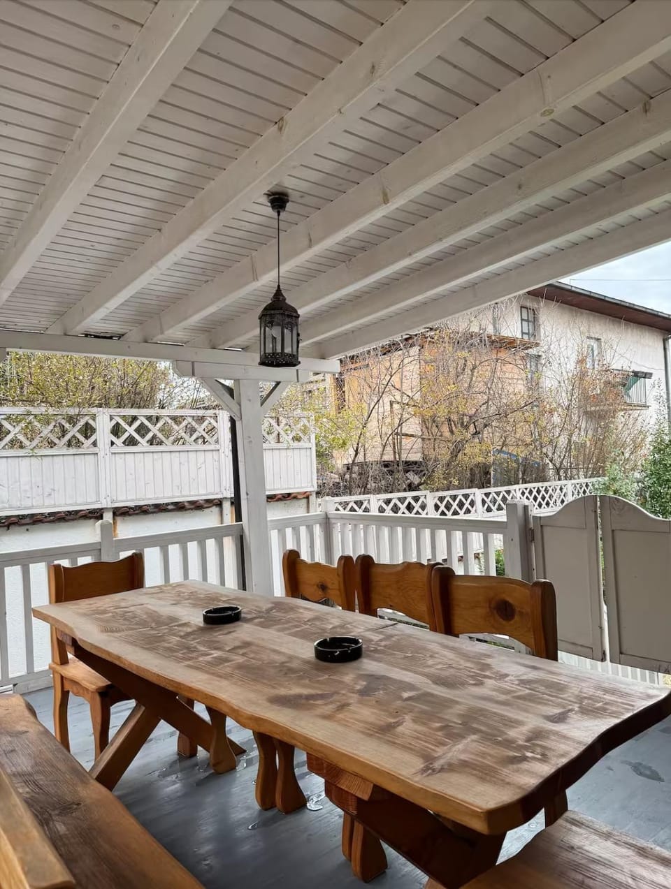 House with Fireplace & Jacuzzi Villa in Skopje