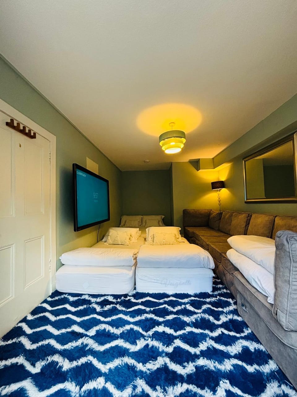Entire Flat in Edinburgh, City Center Apartment in Edinburgh