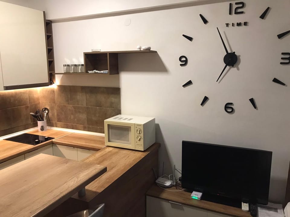TV and multimedia, Kitchen or kitchenette