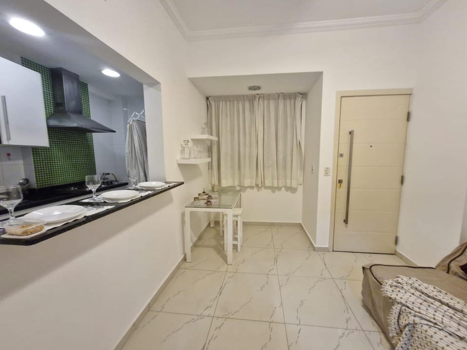 Apartamento lindo, 50 m2, Copacabana, Posto 4 Apartment in Rio de Janeiro