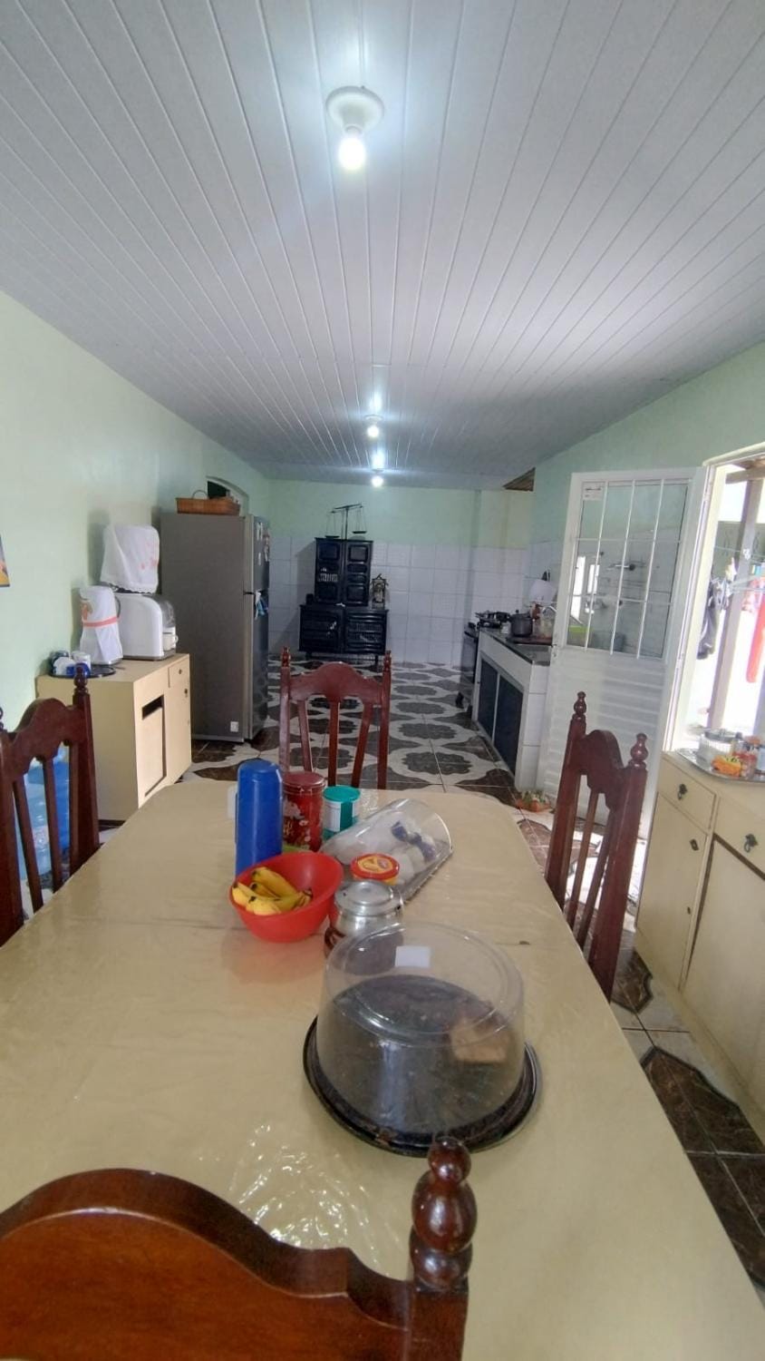 Kitchen or kitchenette, Seating area, Dining area