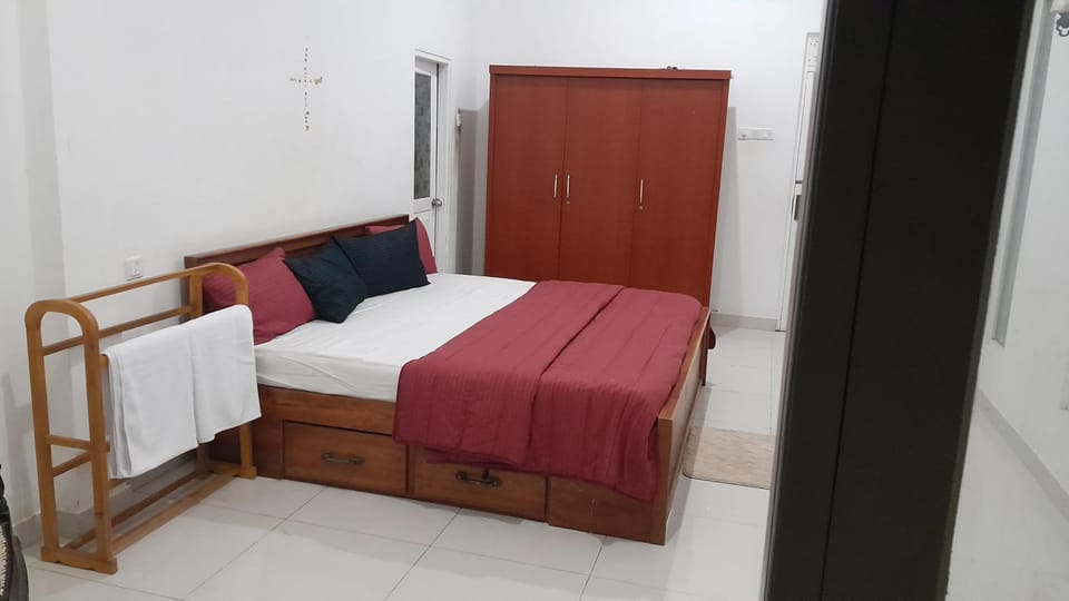 Bed, Photo of the whole room