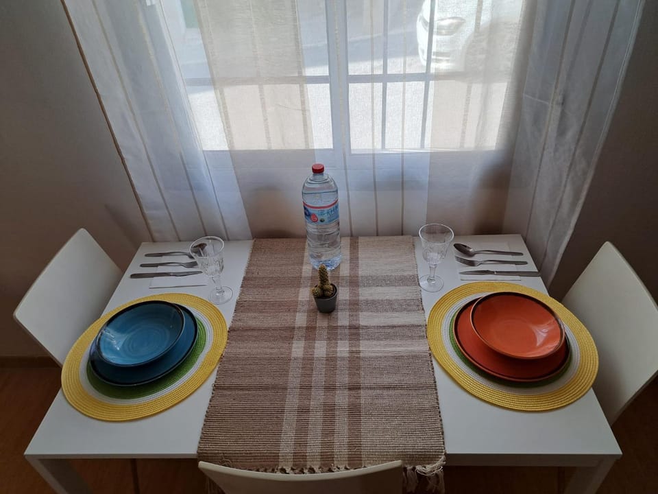 Sol y Olivos Apartamento céntrico en zona de aparcamiento gratuito Apartment in Jaén
