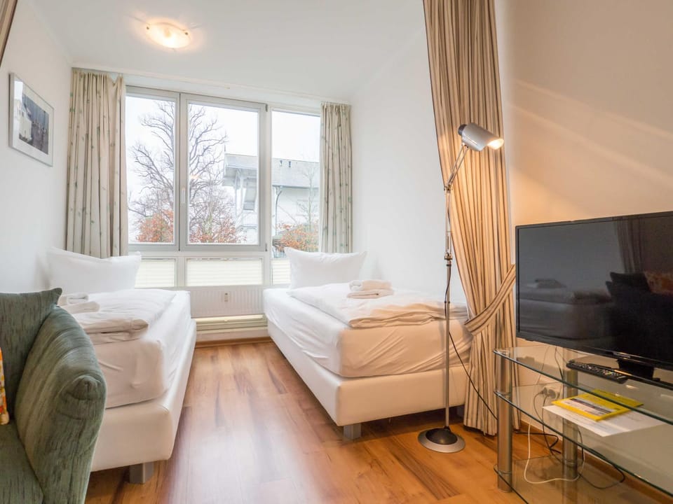 Bed, TV and multimedia