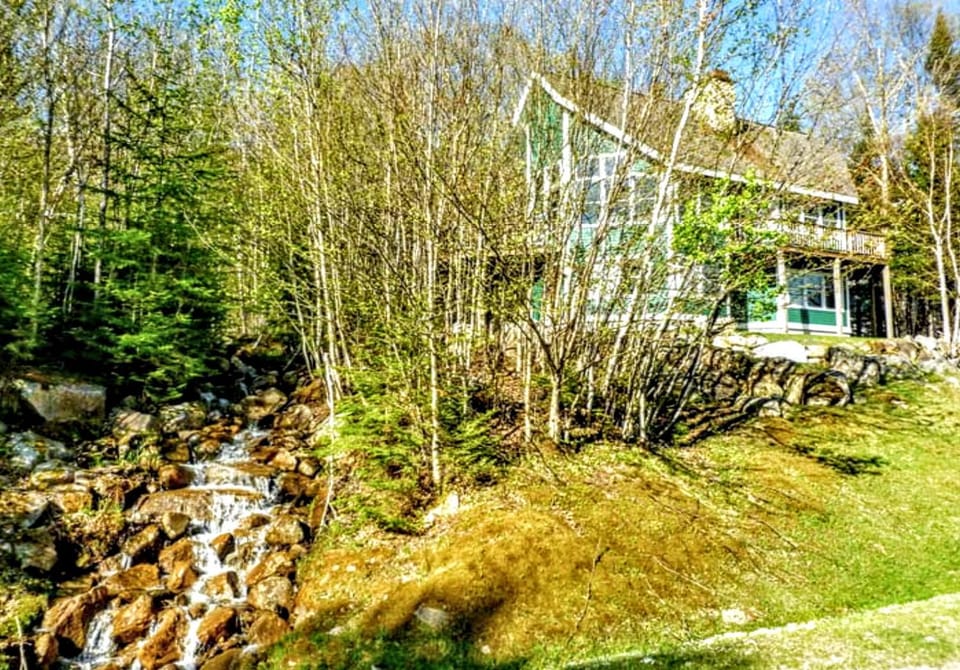 RE79 Sunny Bretton Woods Private Home House in Carroll