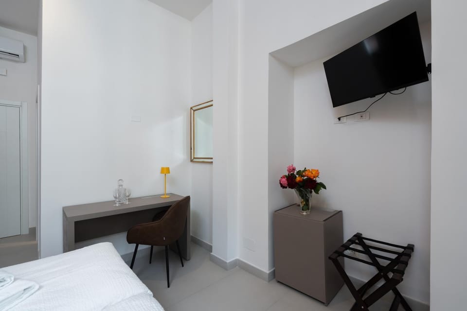 TV and multimedia, Photo of the whole room