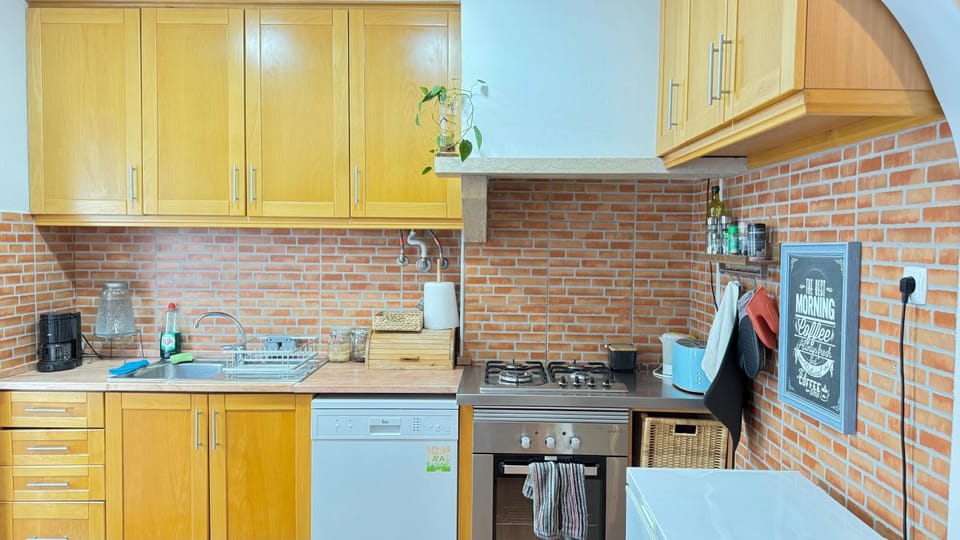 Alameda Urban Room Bed and Breakfast in Lisbon