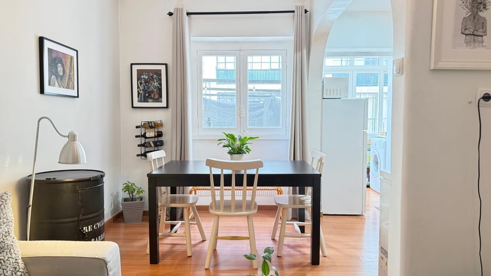Alameda Urban Room Bed and Breakfast in Lisbon
