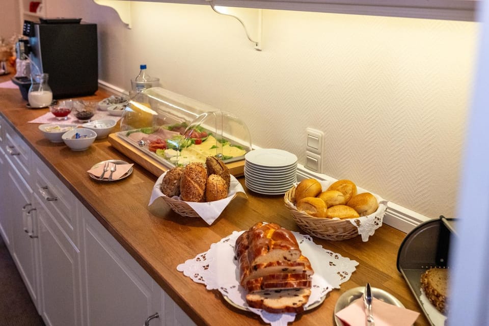 Breakfast, Buffet breakfast