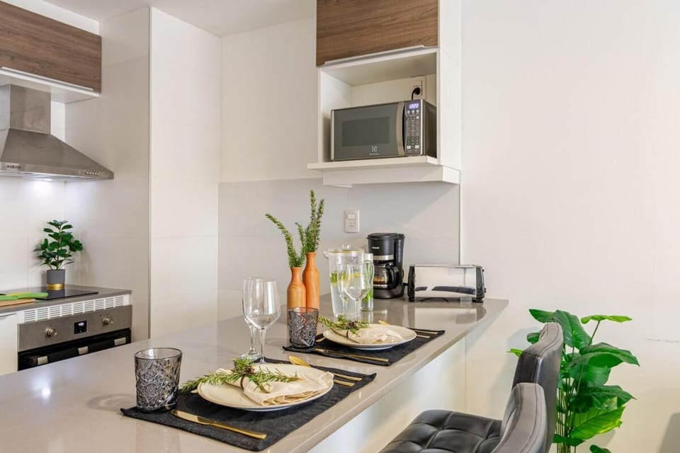Andes City - Apartamento céntrico - Rooftop y Gimnasio gratuito compartido - Jacuzzi con costo extra - a minutos caminando de la Ciudad Vieja - Acepta mascotas Apartment in Montevideo Department, Uruguay