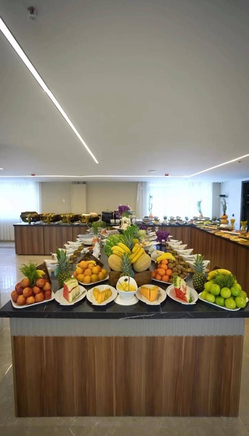 Food and drinks, Buffet breakfast