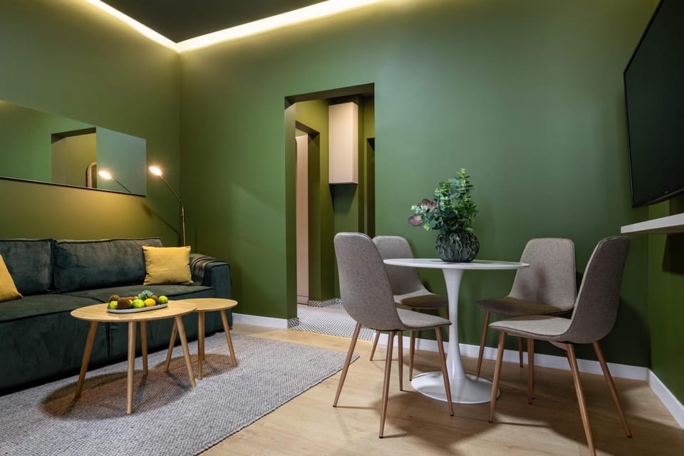 Living room, Seating area, Dining area
