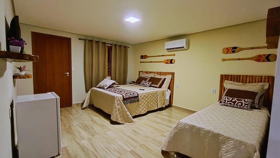 Bed, Photo of the whole room, Bedroom, air conditioner