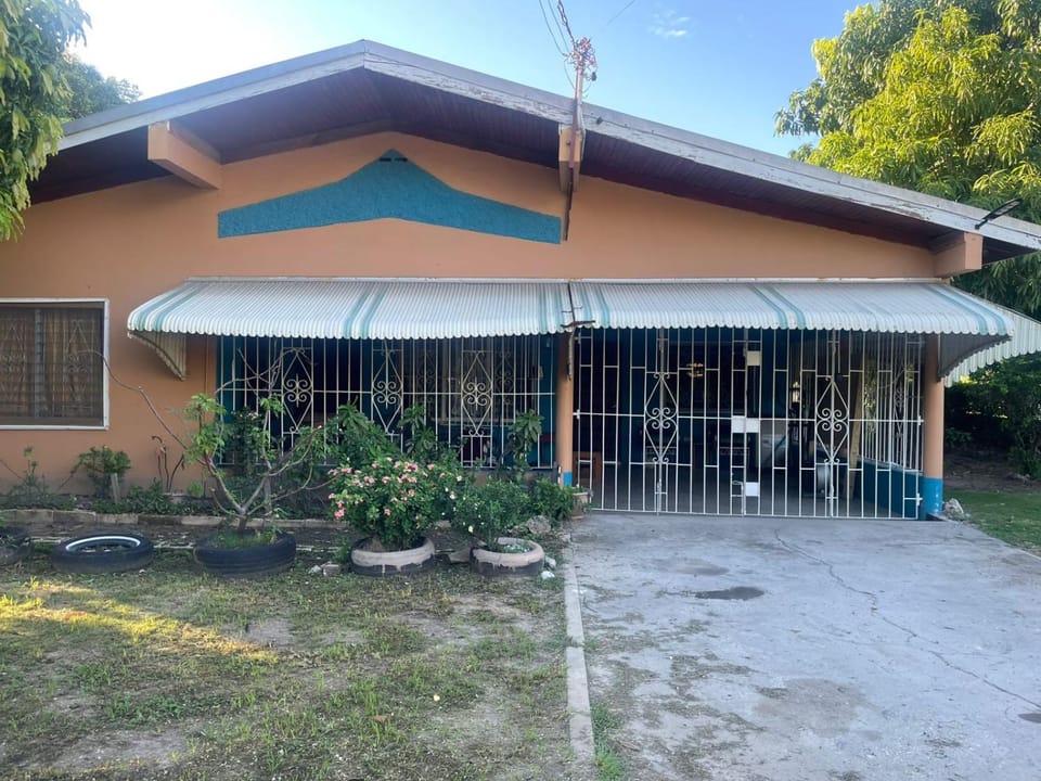 Property building, Diving