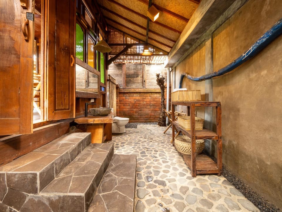 Shower, Toilet, Bathroom, Open Air Bath