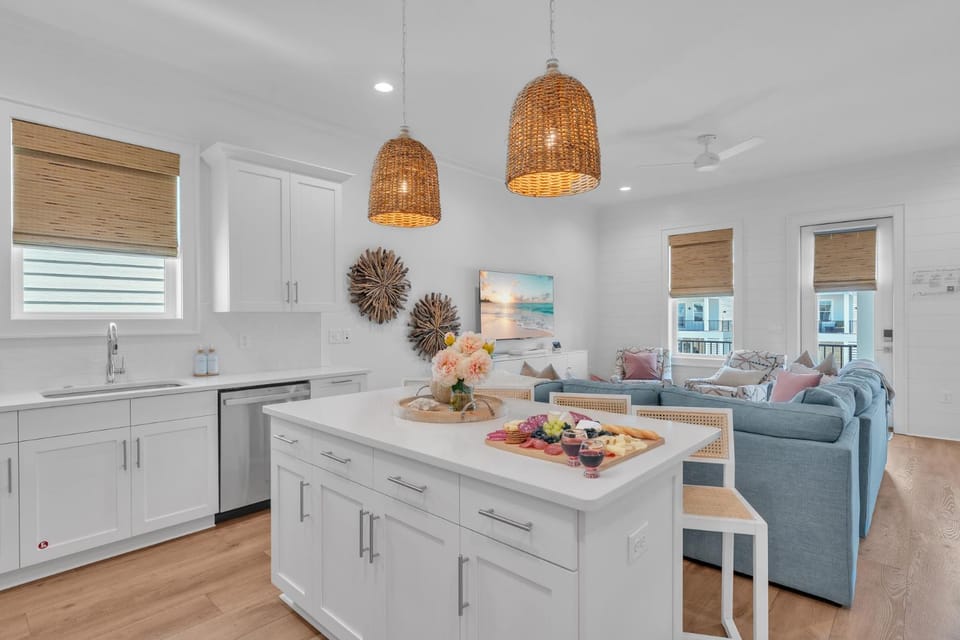 Kitchen or kitchenette, Living room, Dining area, pet friendly, stove
