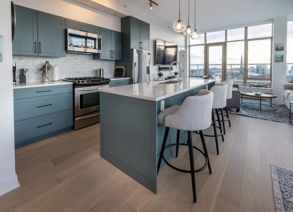 Victoria's SEA-Cret-Stunning Olympic and Inner Harbour Views from 450 sq ft Balcony Apartment in Victoria
