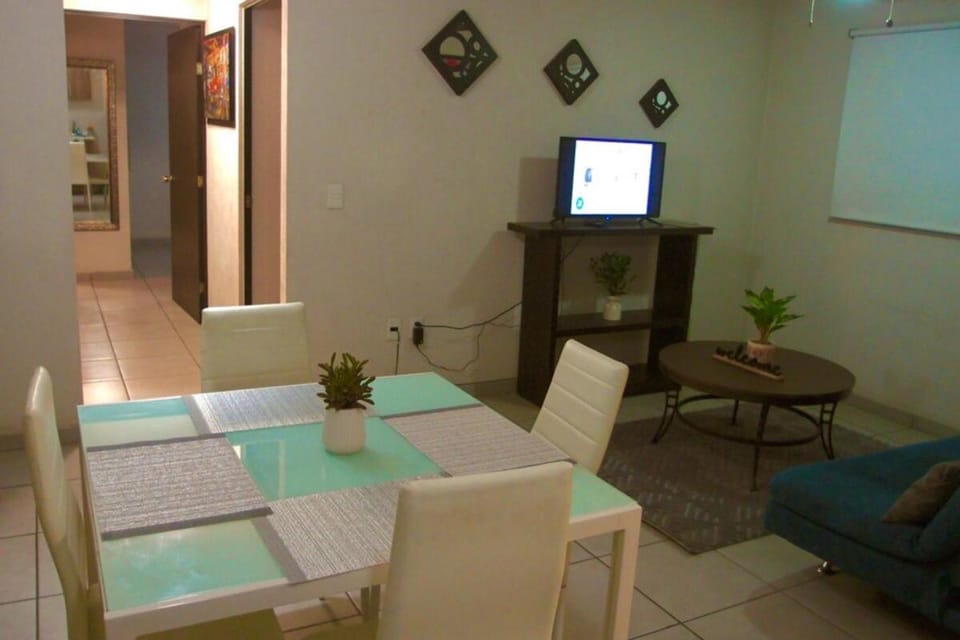 TV and multimedia, Living room, Dining area