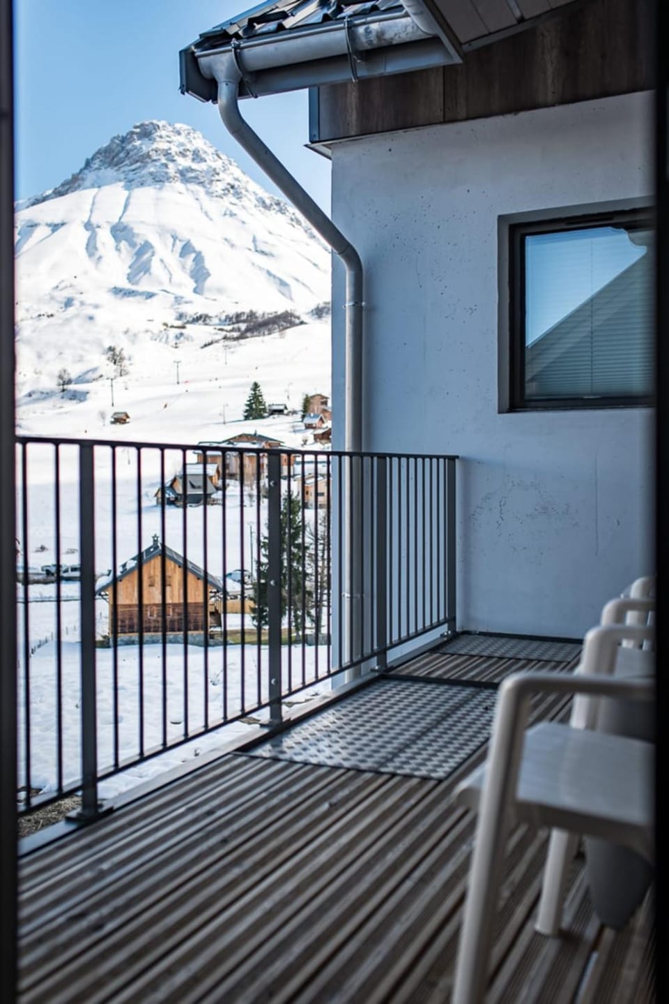 Apartment 2 BR Near Slopes View Apartment in Auvergne-Rhône-Alpes