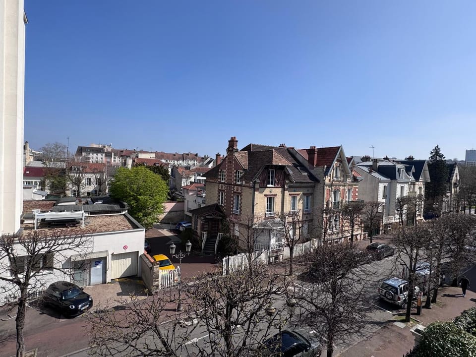 View (from property/room), City view