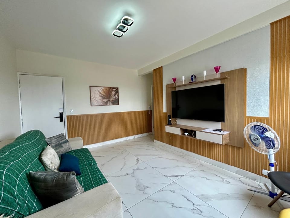 Apartamento de 3 quartos no setor Bueno na AV T 30 proximo da Videira Apartment in Goiania