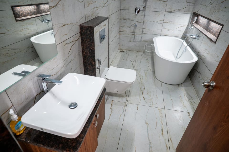 Bathroom, Bath