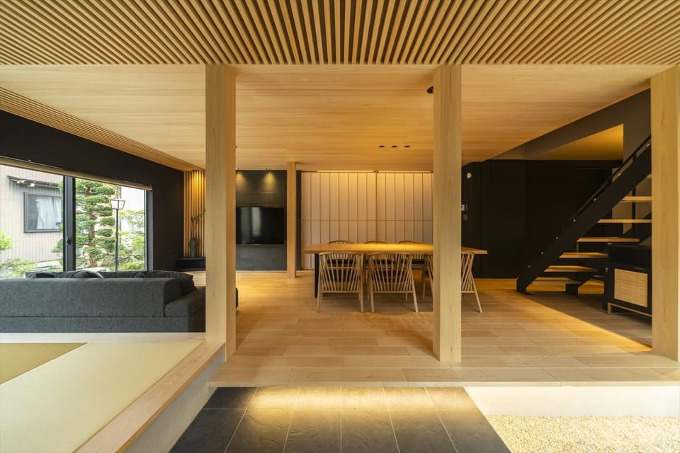 Living room, Seating area