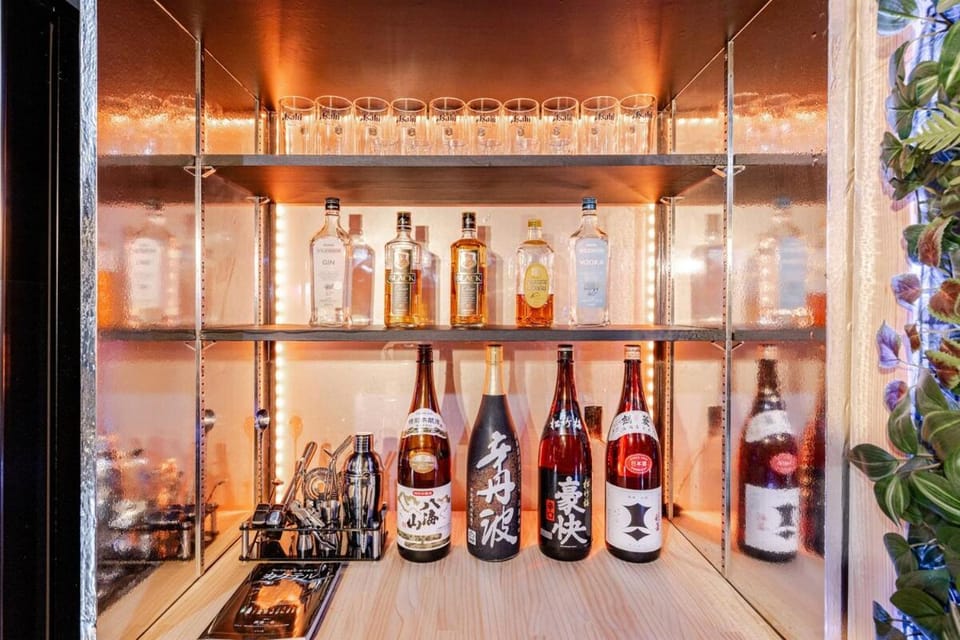 飲み放題プロジェクター付元飲食店のエンターテイメント物件大人数可天神駅徒歩5分 Apartment in Fukuoka