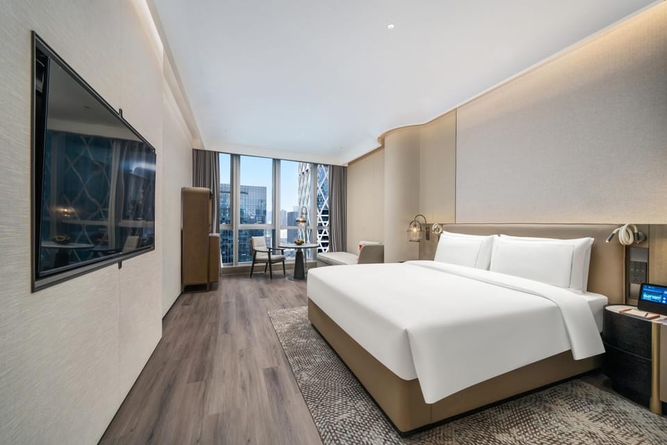 UrCove by Hyatt Shenzhen Bay Mixc Hotel in Hong Kong