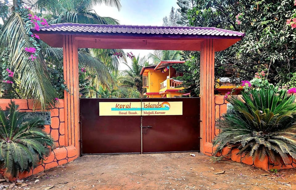Facade/entrance, Street view