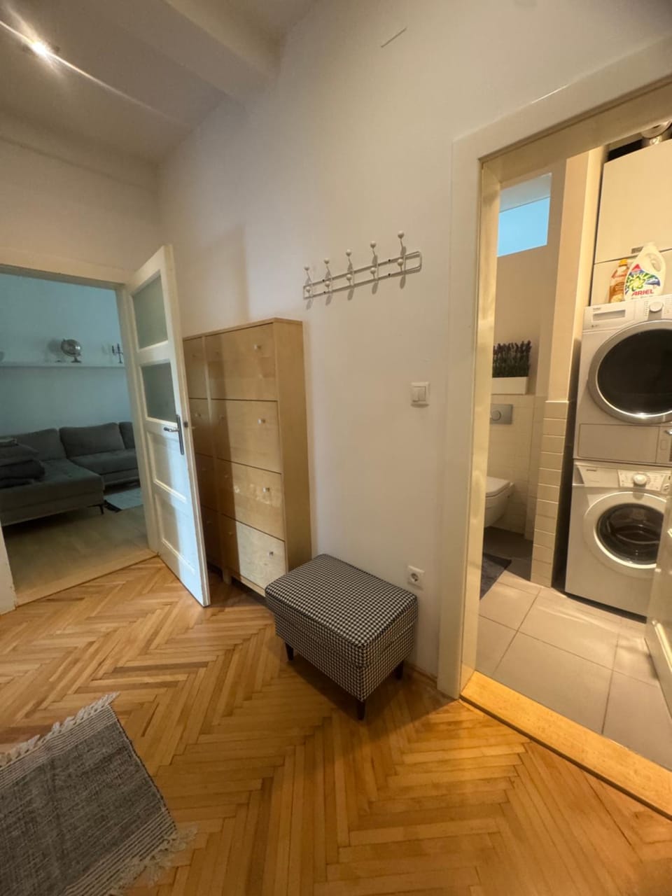 Photo of the whole room, wardrobe