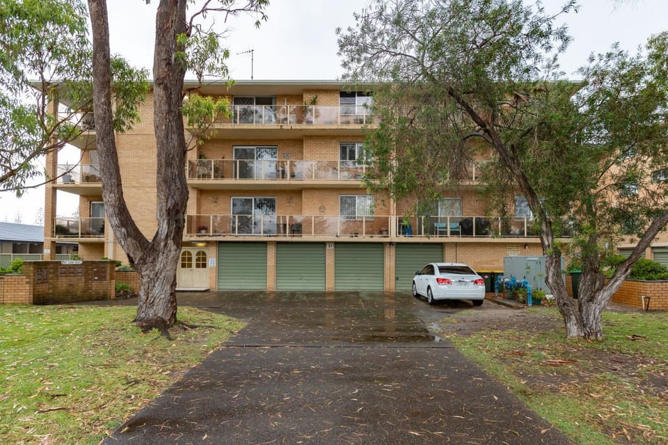 Property building, Street view