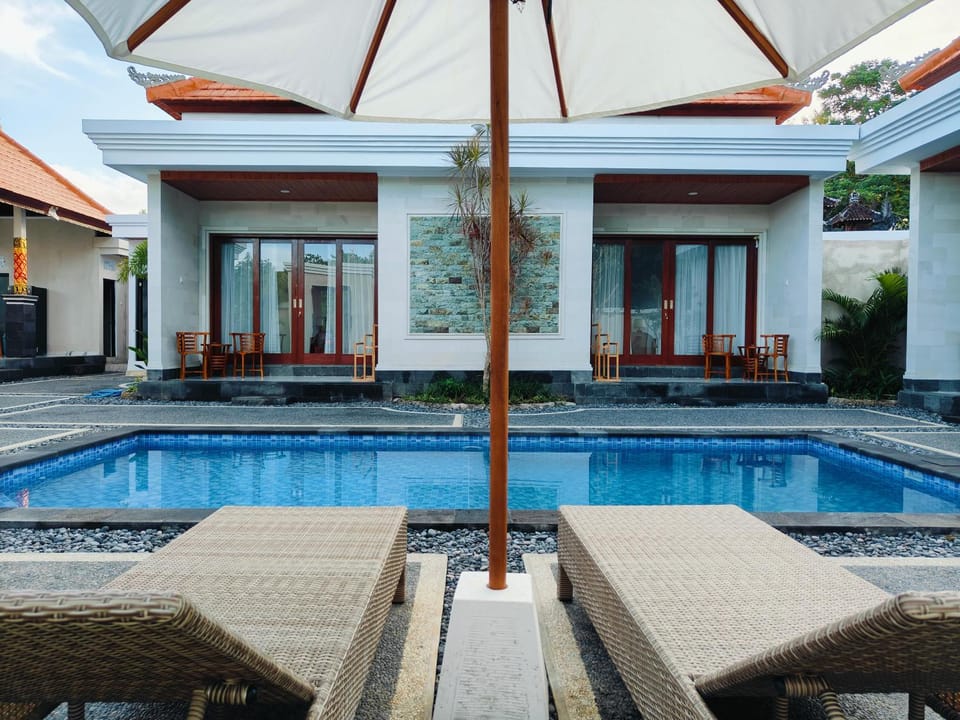 Balcony/Terrace, Swimming pool