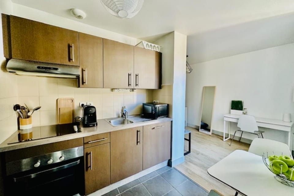 Beautiful studio near the city center Apartment in La Rochelle