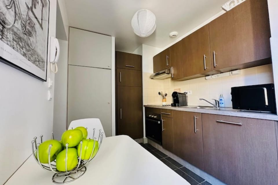 Beautiful studio near the city center Apartment in La Rochelle