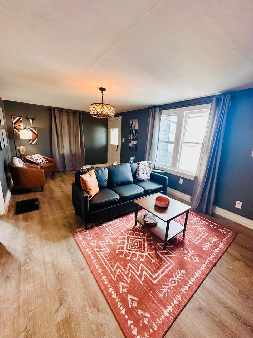 1 Bed1 Bath Condo wKitchenLR-Sleeps up to 4PP House in Kansas