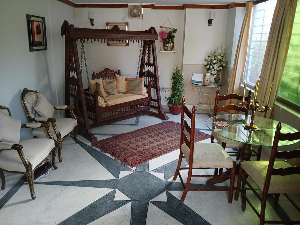 Two minutes walk from jinnah super market,Islamabad Apartment in Islamabad Capital Territory