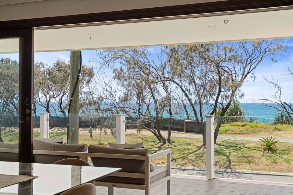View (from property/room), Balcony/Terrace, Sea view