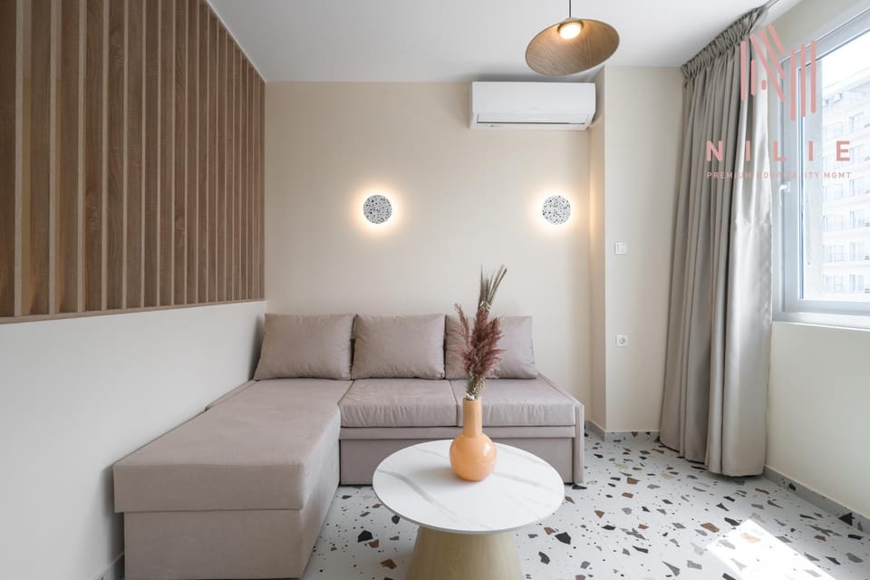 Living room, Seating area, air conditioner