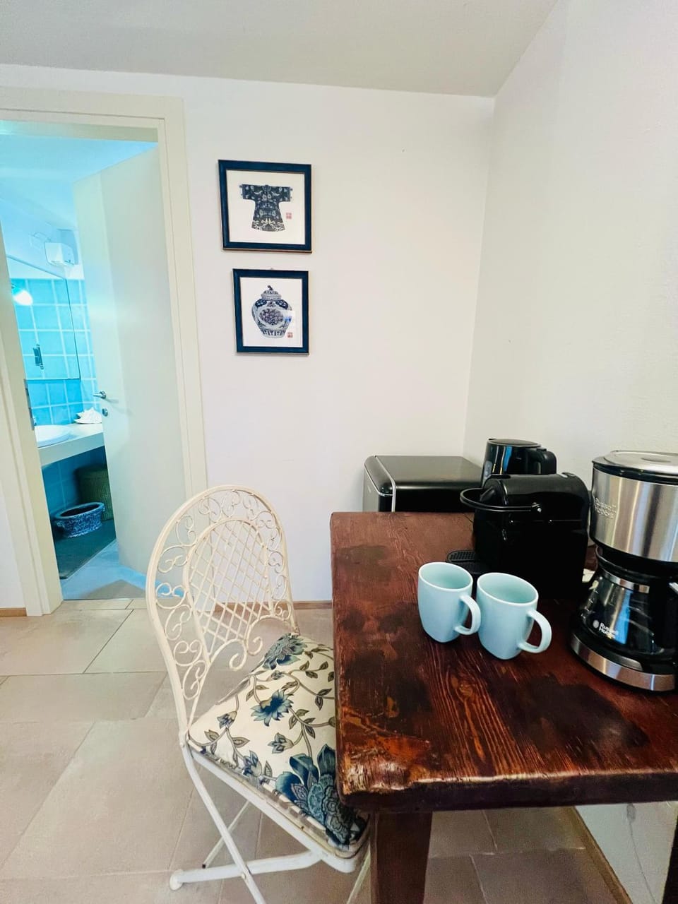 Coffee/tea facilities