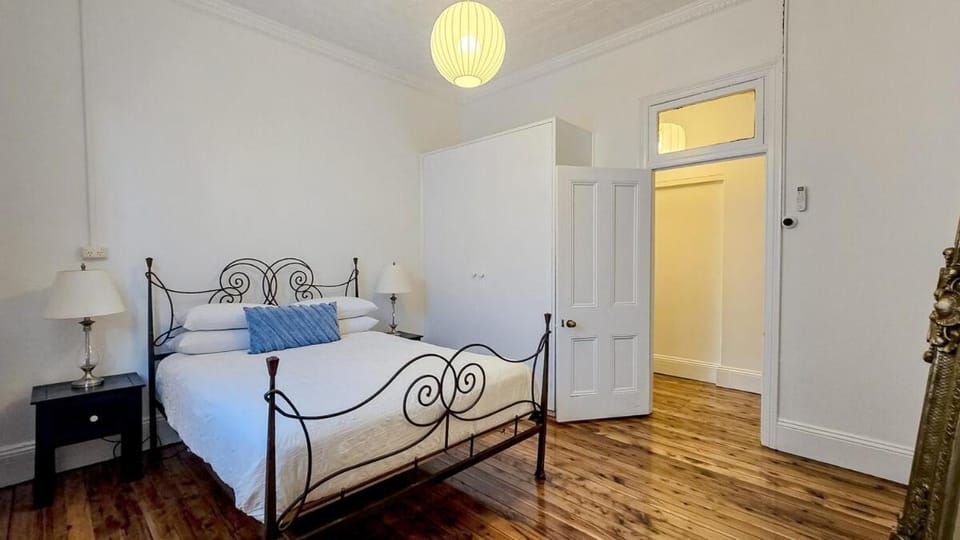 Rest on Best Wagga House in North Wagga Wagga