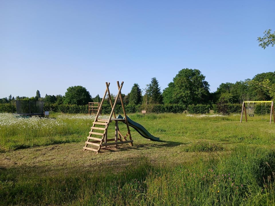 Birdsong Apartment in Fontainebleau